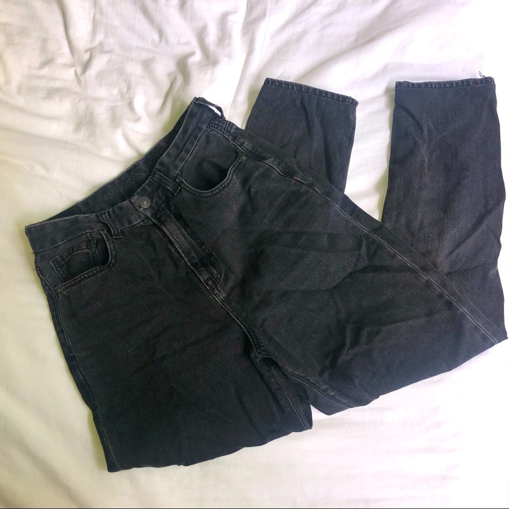 American Eagle Curvy Mom Jeans